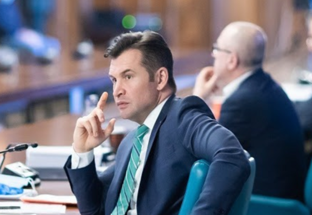 PNL, reacție la atacurile din PSD împotriva lui Virgil Popescu: Așteptăm discuții oficiale, nu răspundem la comentarii pe Facebook