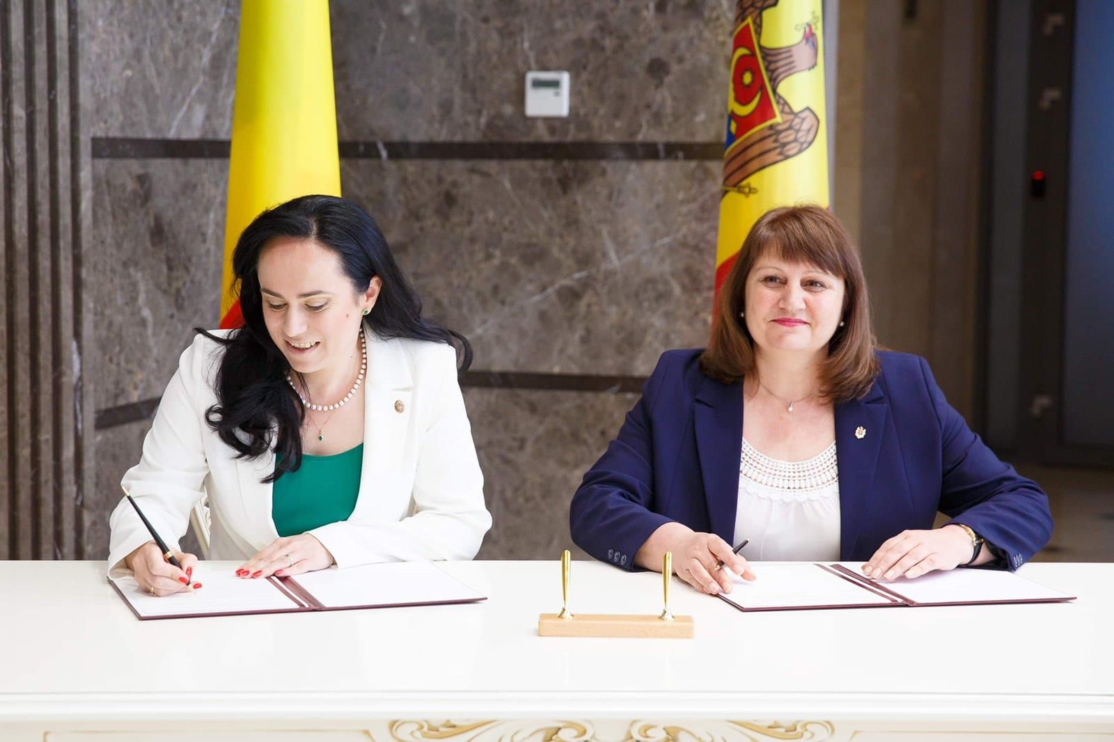 Simona Bucra-Oprescu, ministrul Muncii