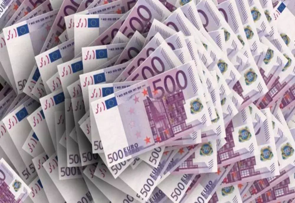 DATORIA EXTERNĂ A ROMÂNIEI A CRESCUT ÎNTR-O SINGURĂ LUNĂ CU 8 MILIARDE DE EURO