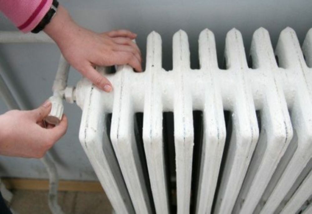 AVARII LA REȚEAUA DE TERMOFICARE: APA CALDĂ ȘI CĂLDURA VOR FI OPRIRTE TEMPORAR ÎN APROXIMATIV 200 DE BLOCURI DIN BUCUREȘTI 