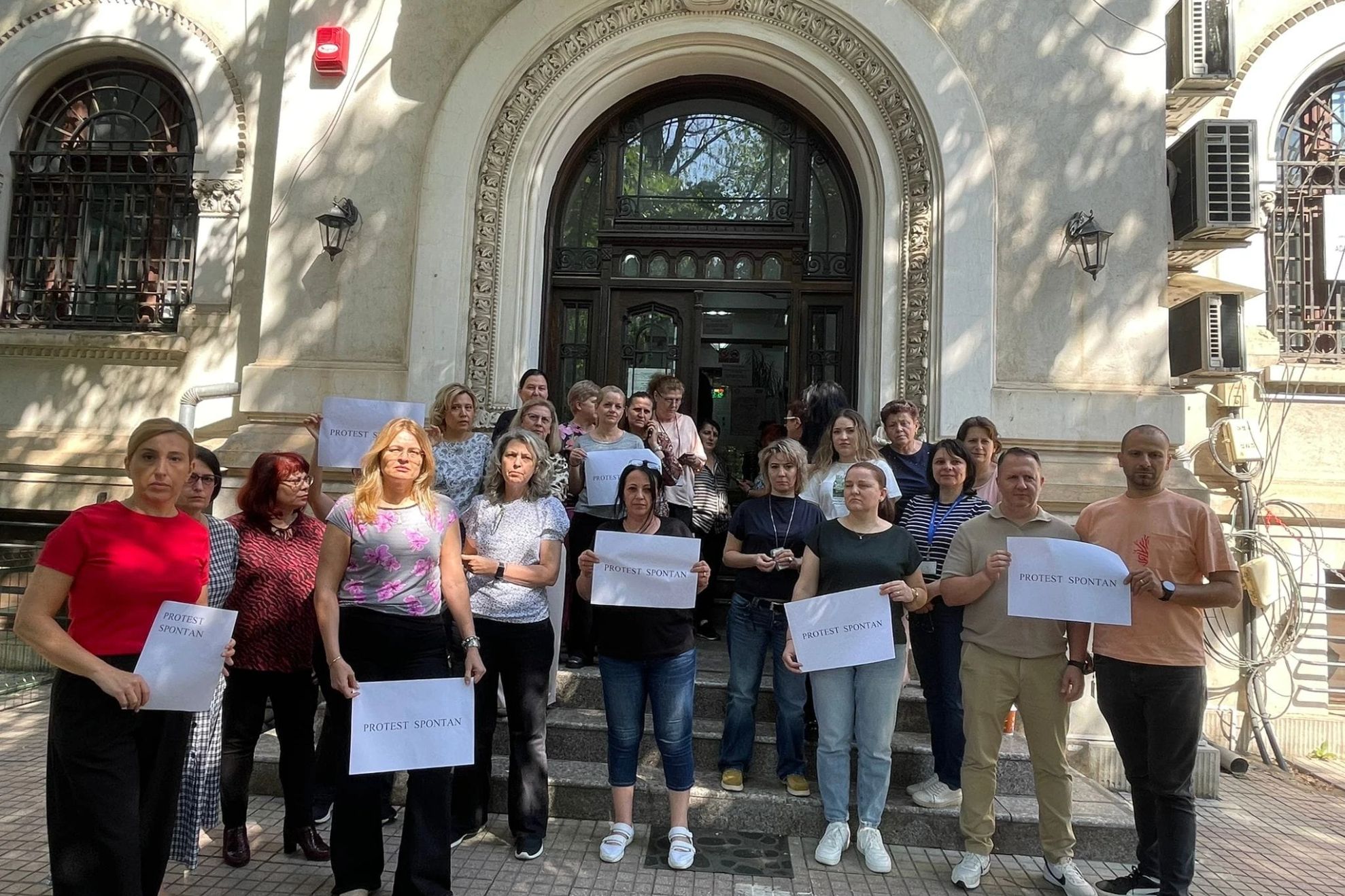 Revoltă la Trezoreria București