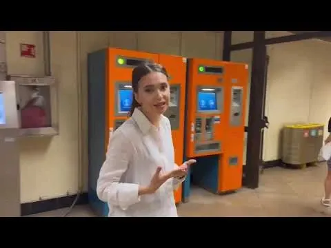 Staţia de metrou Piaţa Victoriei 2, închisă temporar după ce a fost inundată