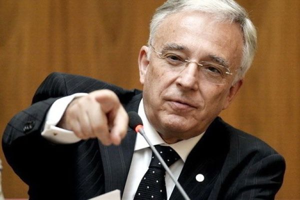 Isărescu: Doar Bucureştiul şi Ilfovul îndeplinesc condiiile zonei euro