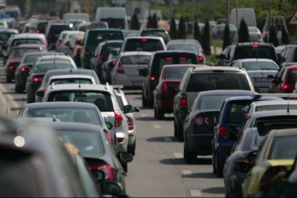 Vanzările auto noi au furat startul în 2018, dar depășirea mașinilor second hand de import râmăne un vis