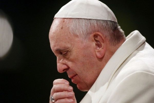 Papa Francisc acuză dur capitalismul: "Derivatele, bombă cu ceas"