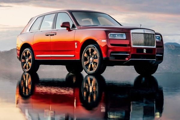 Rolls-Royce lansează un "diamant". Premieră într-o istorie de 114 ani