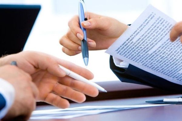 Piaţa de fuziuni şi achiziţii din România, în scădere anul trecut