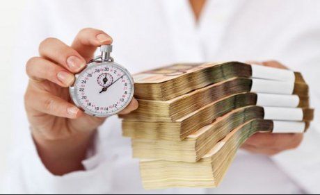 De azi, românii pot împrumuta statul pe doi ani contra unei dobânzi de 4,5% și 5.000 lei, la noroc