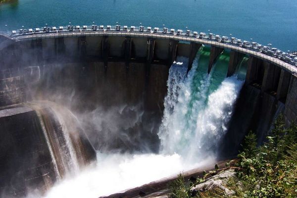 Hidroelectrica și-a aranjat ploile în trimestrul I: Profit net de peste 50%!