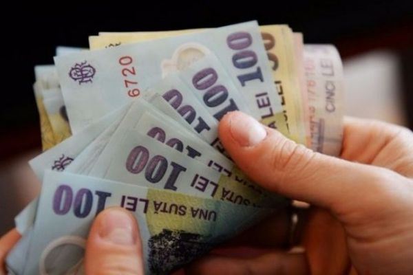 INS a anunțat cât ar fi crescut salariul mediu net daca nu l-ar fi ros inflația