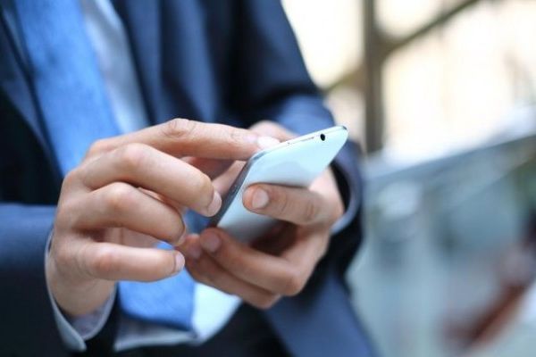 Ca în România la nimeni. Optimism în sectorul de bături, pesimism în farma