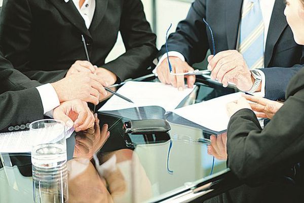 Teodorovici, la raport în fața mediului de afaceri - Crearea unui cadru fiscal predictibil