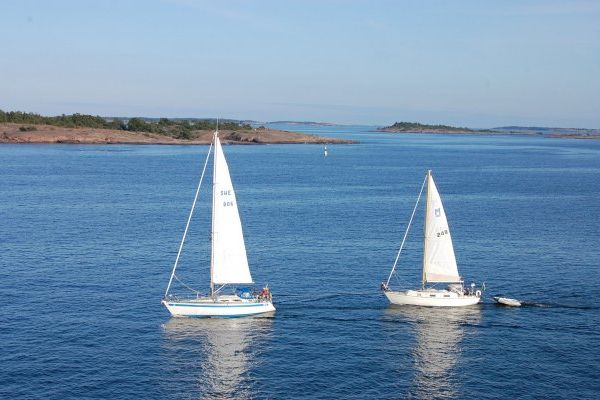 "Ai riscat? Treaba ta". Ce ascund prețurile mici la pachetele turistice