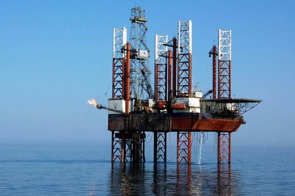 Ministrul de externe al Ungariei pune presiune pentru exploatarea de gaze din România