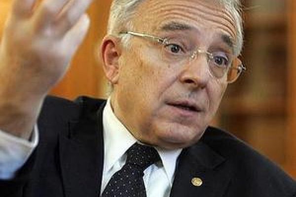 Ne-am liniștit: BNR vede riscuri de nerambursare dar spune că nu va omorî creditul ipotecar