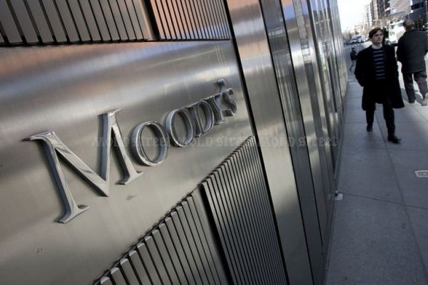 Moody's își menține încrederea în afacerile Grupului austriac RBI