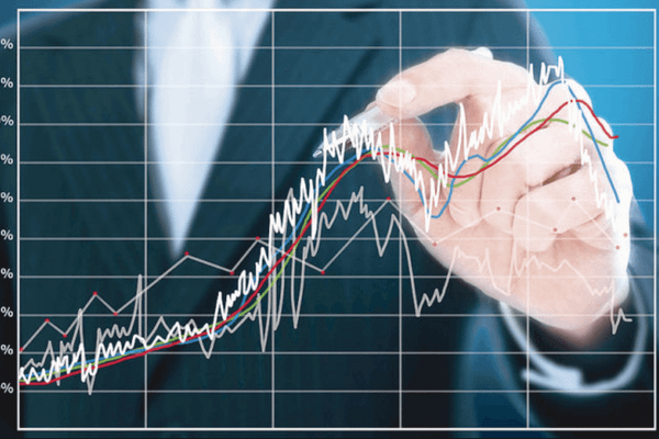 Bursa de la București, pe plus cu 11% după șase luni datorită dividendelor