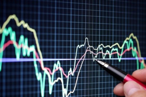 Unul din șase români activi este acționar sau asociat la o firmă