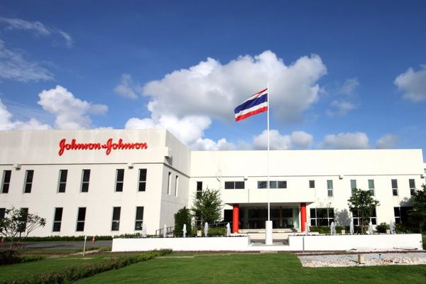Șoc corporatist: Johnson &amp; Johnson amendată cu 4,69 miliarde dolari