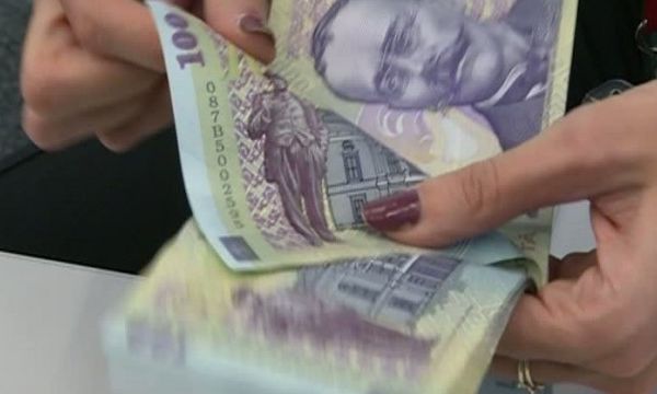 Statul mai împrumută 4 mld. lei ca să plătească pensii si salarii