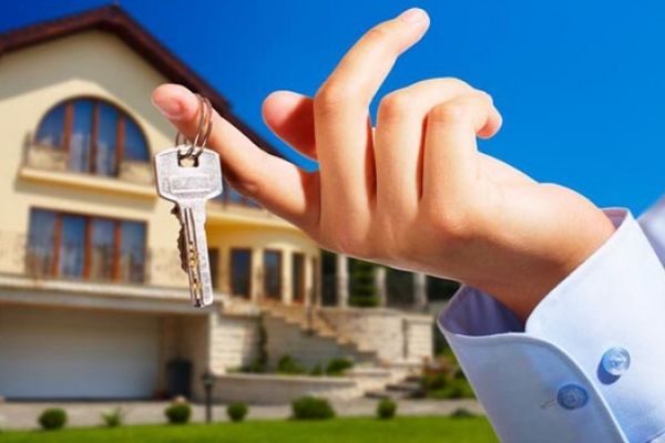 Românii construiesc tot mai multe case, în special la țară