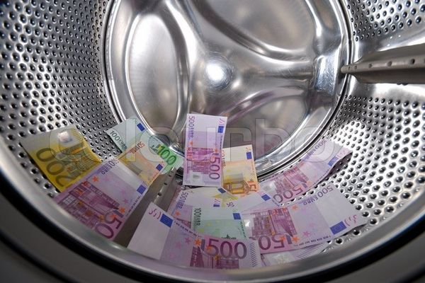 Au dat cu Dero și sunt ca noi. Rata NPL, sub pragul de 7% la trei mari jucători - BCR, BT, BRD