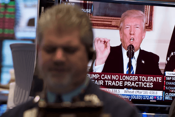 Donald Trump: “Piața bursieră se va prăbuși și toți vor deveni săraci dacă voi fi pus sub acuzare”