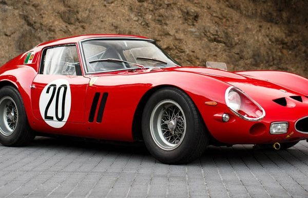 Ferrari 250 GTO, vândut cu 48,4 milioane de dolari