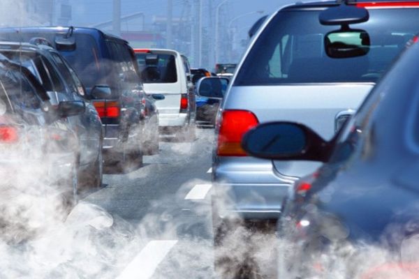 Poluare și pericol de accidente. Cifrele horror ale traficului auto