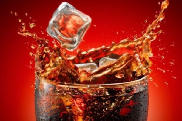 Românul, mare băutor de sucuri. Vânzări și profituri în ascensiune spectaculoasă