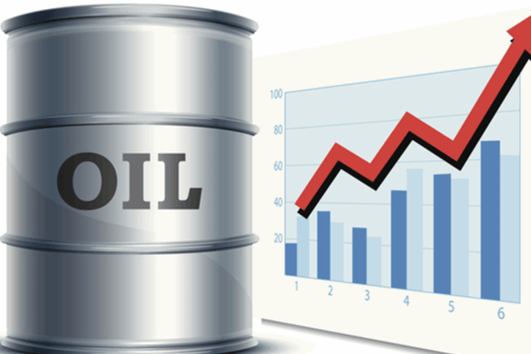 Uraganul Florence scumpește petrolul cu peste 2%