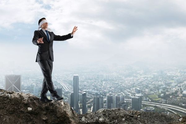 Incertitudinile fiscale şi legislative din ultimul an au pus frână investițiilor