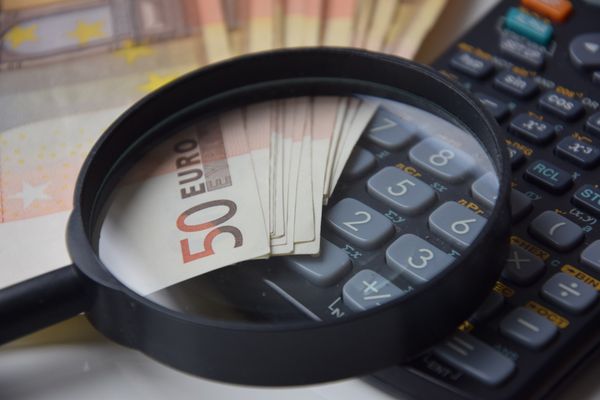 Salariul minim, moneda de schimb a PSD la inghețarea salariilor. Cat va crește salariul minim până în 2020 (update)