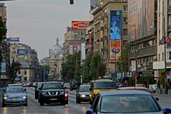 Expert: Blocurile înalte din centrul Capitalei se vor prăbuși la un cutremur