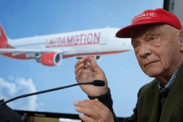 Compania aviatică a unui mare de pilot de Formula 1 va opera de la 28 oct, în regim low-cost, zboruri directe spre Viena