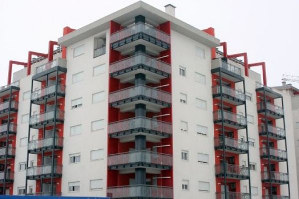 Apartamentele noi, la mare căutare în București. Cele vechi s-au ieftinit