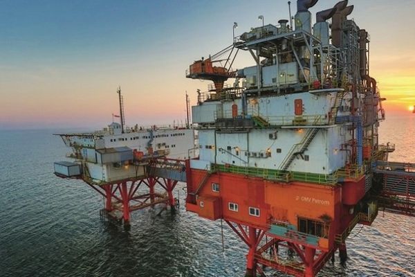 Petroliștii din Marea Neagră: Legea offshore ne impune cum să vindem producția