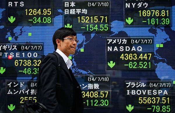 Îngheț pe bursele asiatice, după "viscolul" financiar din SUA