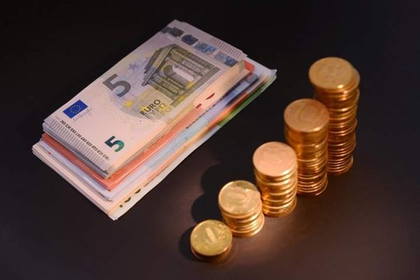 România vrea să atragă 1 miliard de euro în 2019 pentru investiții rurale