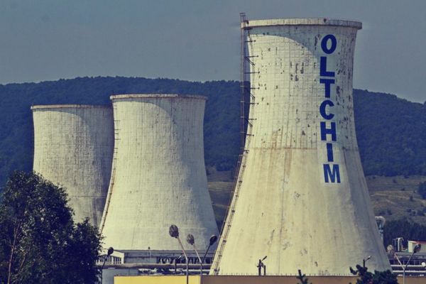 Comisia Europeană somează Guvernul să returneze banii vărsaţi în Oltchim