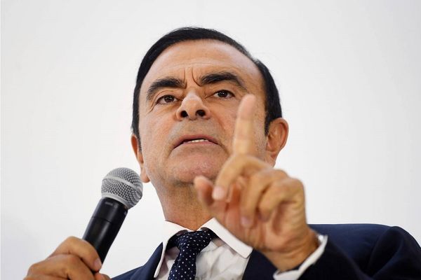Salariul uriaș al lui Carlos Ghosn, lovitură de bumerang. Ce a decis tribunalul din Tokyo