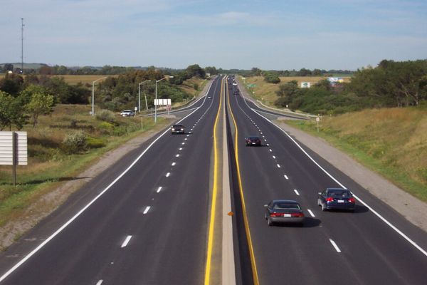 Lovitură de teatru în cazul A8, autostrada Moldovei. Legea a fost încălcată din start!