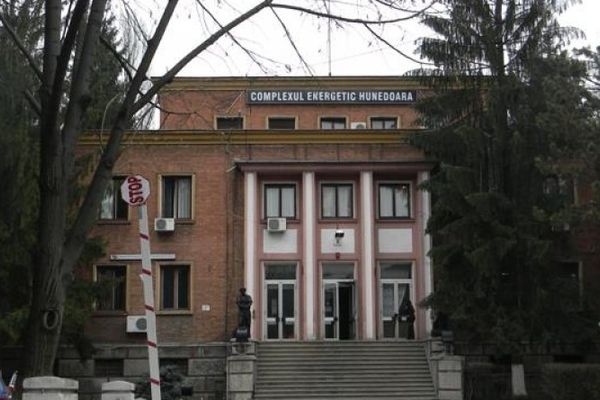 Prime la o societatea aproape de colaps