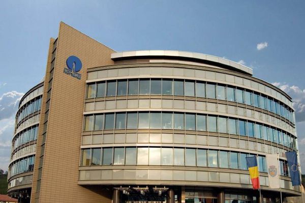 Lovitură dură pentru Romgaz după plafonarea prețului la gaze prin OUG