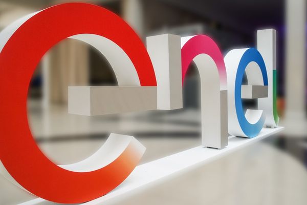 Enel pleacă din România, anul viitor. Ce se întâmplă cu 3 milioane de abonați