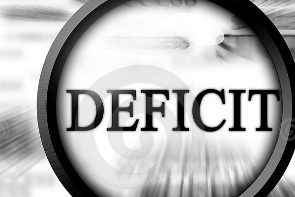 Deficitul bugetar, 5,18% din PIB după opt luni, dublu față de aceeași perioadă a anului trecut