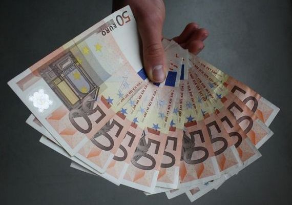 Guvernul demis nu se oprește din împrumuturi. A mai luat 600 de milioane lei de la bănci