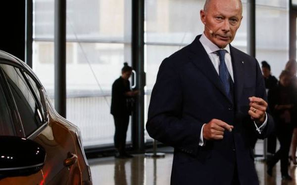 Ședință de urgență la Renault pentru demiterea directorului general