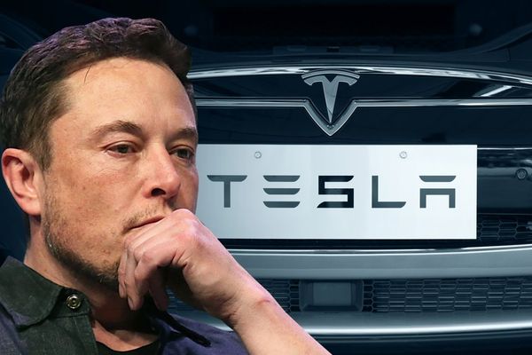 Vânzările Tesla au scăzut cu 76% luna trecută în Germania din cauza imixtiunii lui Musk în alegeri
