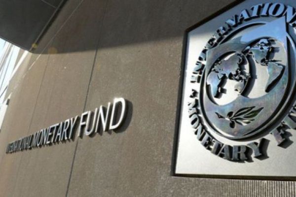 Zi decisivă pentru România. FMI, în vizită la BNR. Discuții pe tema dobânzilor